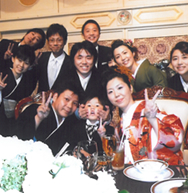 倉田 透 様  ＆  恵美 様

式場  西鉄グランドホテル